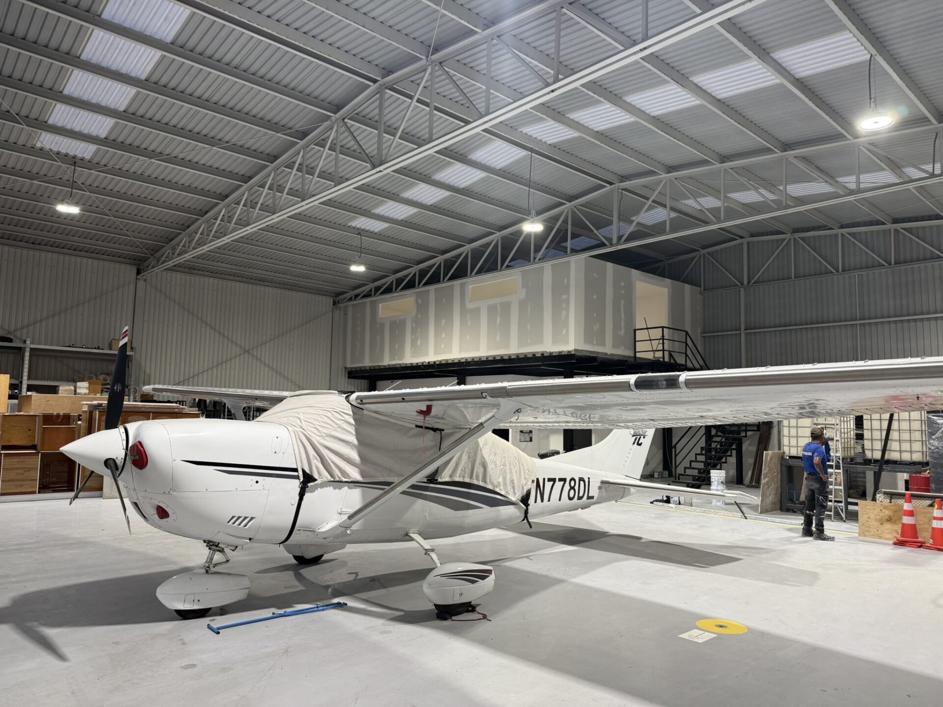 Hangar Aeropuerto de Celaya